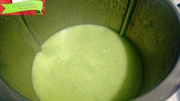 Crema di zucchine verdi con Bimby: ricetta veloce, light e vegana 1