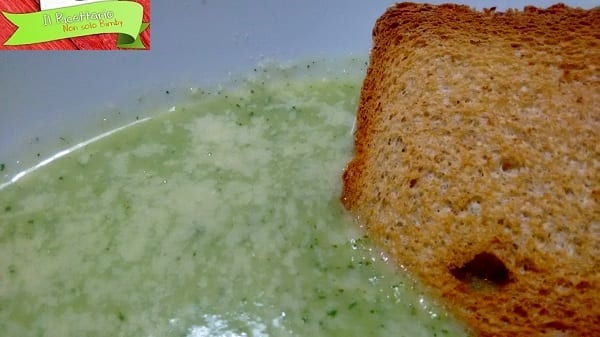 Crema di zucchine verdi con Bimby: ricetta veloce, light e vegana 2