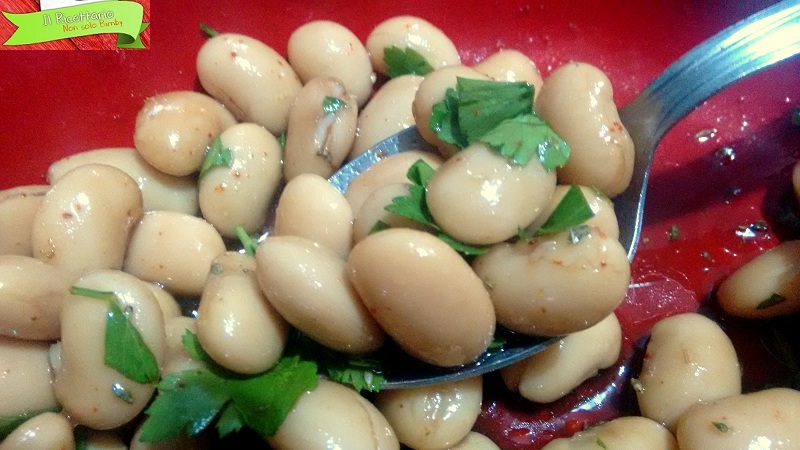 Insalata di fagioli bianchi di Spagna: piatto veloce e nutriente