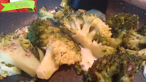 Broccoli saltati in padella con e senza Bimby 2