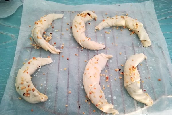 Cornetti di sfoglia con crema pan di stelle 2