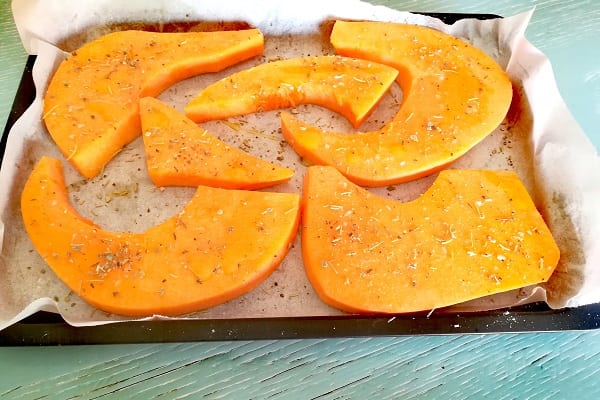 Zucca alla salvia e rosmarino al forno 1