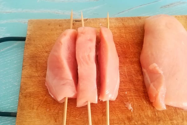 Come fare gli spiedini di pollo 1