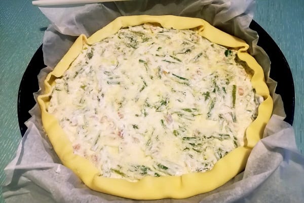 Torta salata con asparagi e pancetta 2