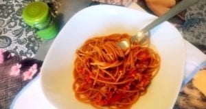 Pasta con tonno, pomodorini e olive Pasta con tonno, pomodorini e olive