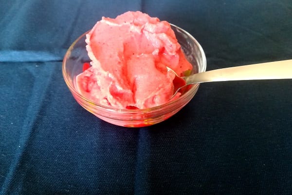 Gelato alla fragola e yogurt light Bimby 3