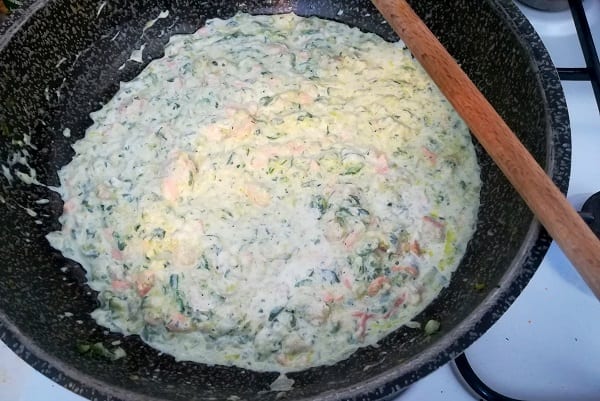 Pasta con salmone zucchine e gamberetti 2