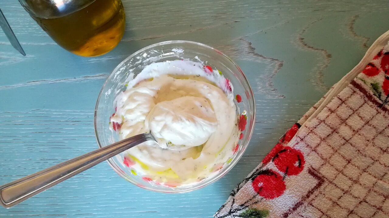 Salsa allo yogurt in casa 3