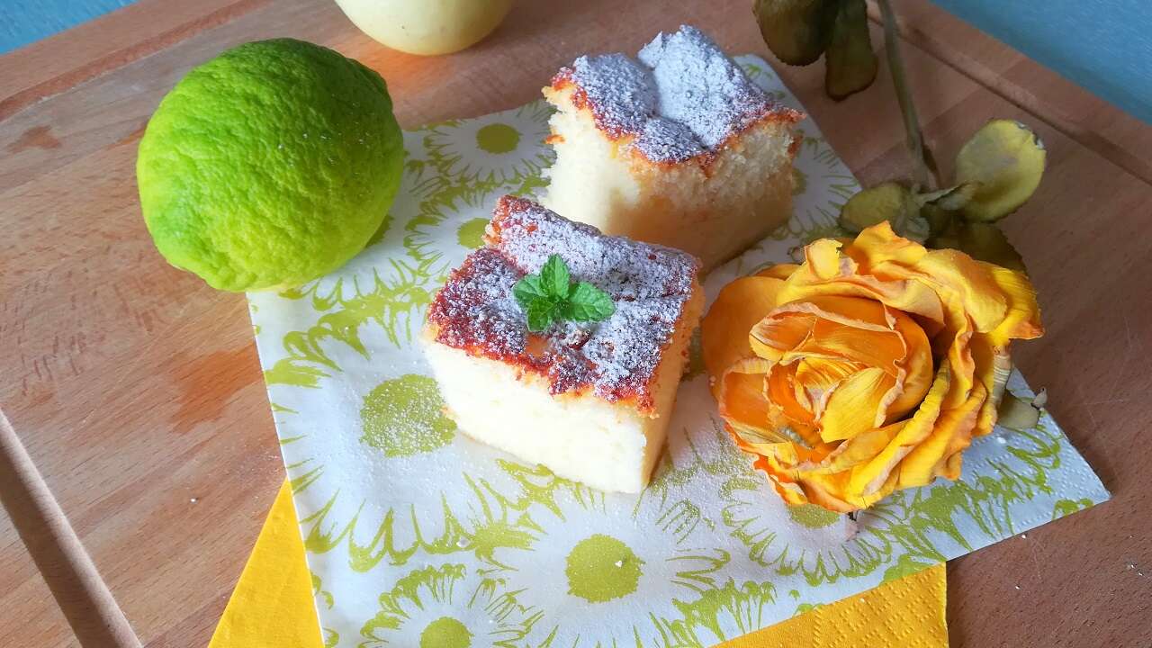 Torta magica al limone 5