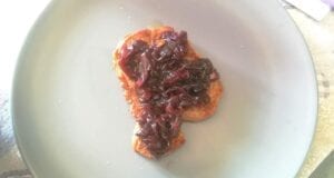 Filetto arrosto con cipolla caramellata Filetto arrosto con cipolla caramellata