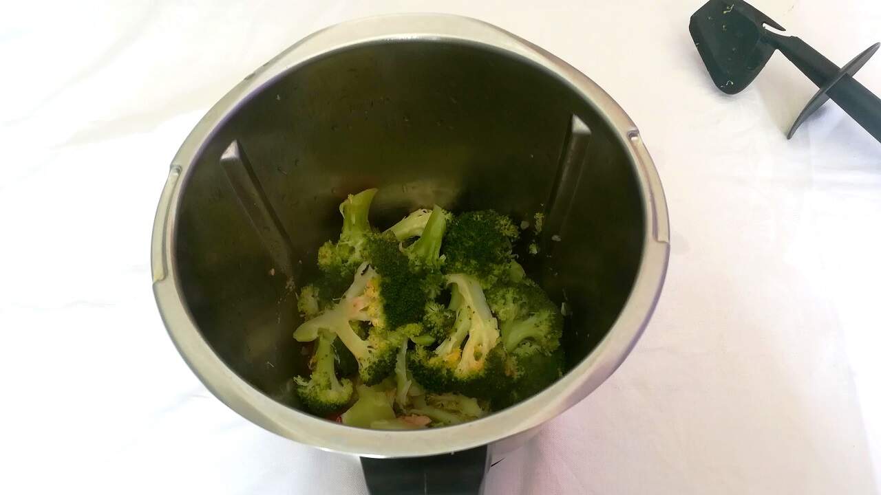 Broccoli con olive e pomodorini Bimby 2