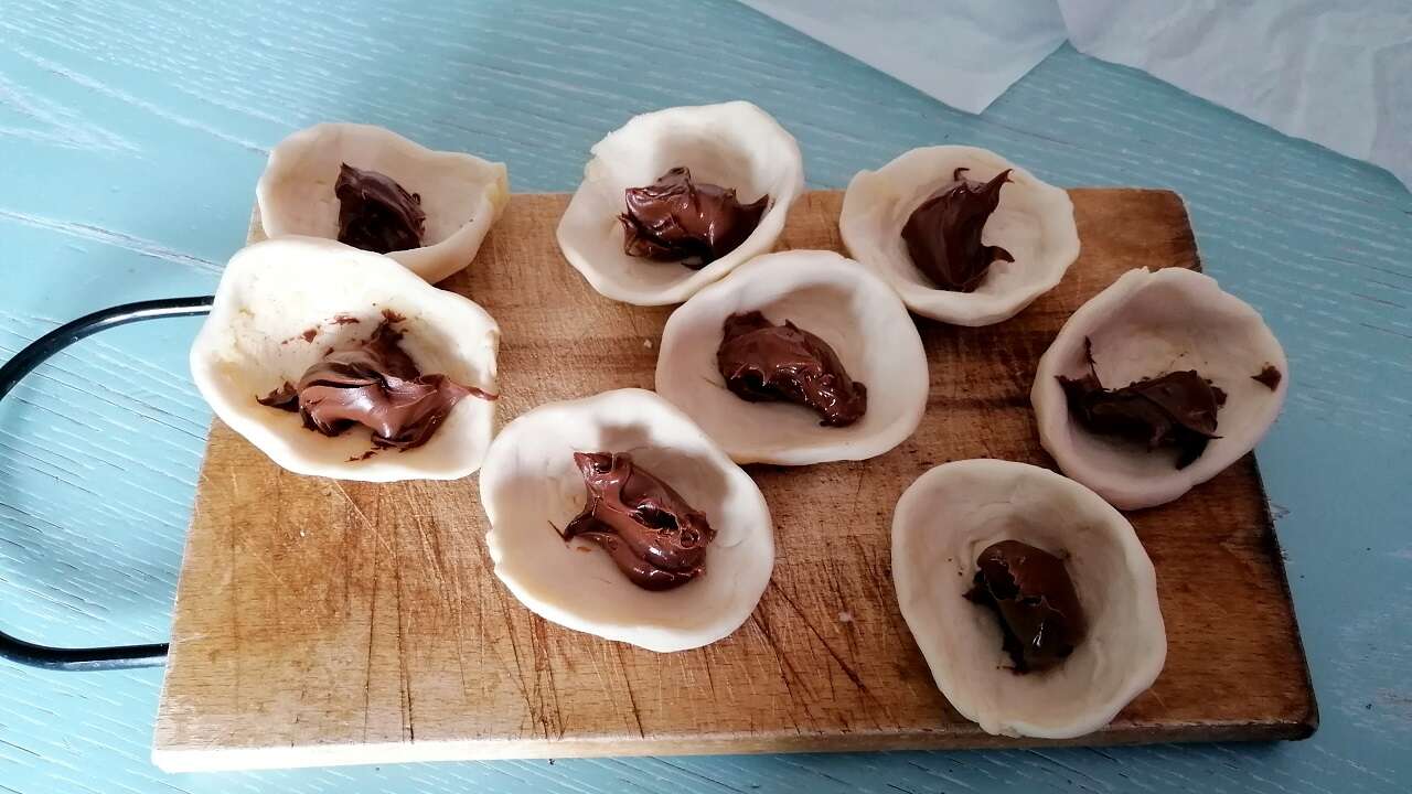 Sfogliatelle veloci alla nutella 5