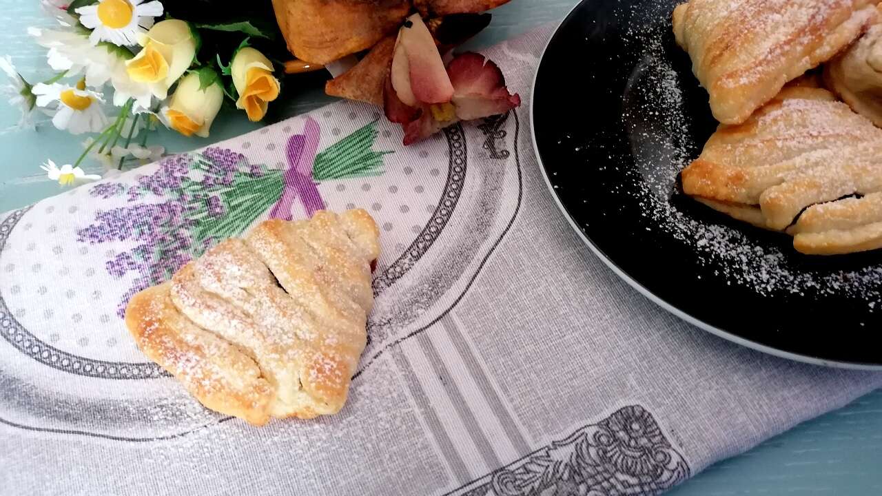 Sfogliatelle veloci alla nutella 7