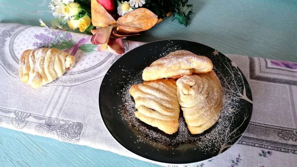 Sfogliatelle veloci alla nutella