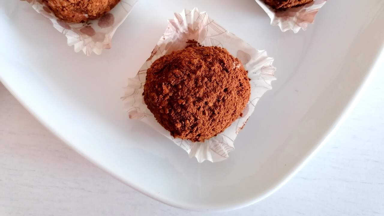 Tartufi ricotta, cocco e cioccolato 3