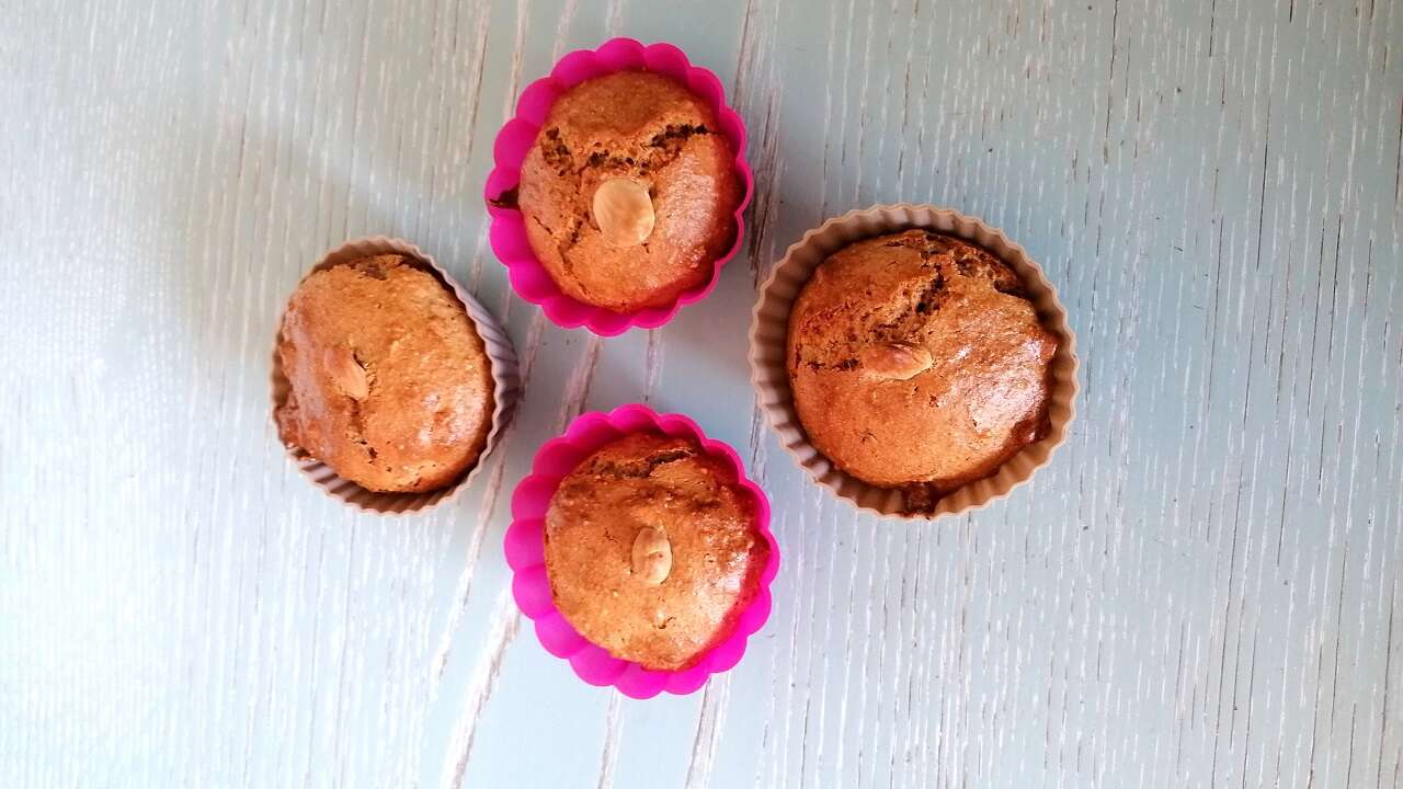 Muffin alle mandorle vegani e integrali 4