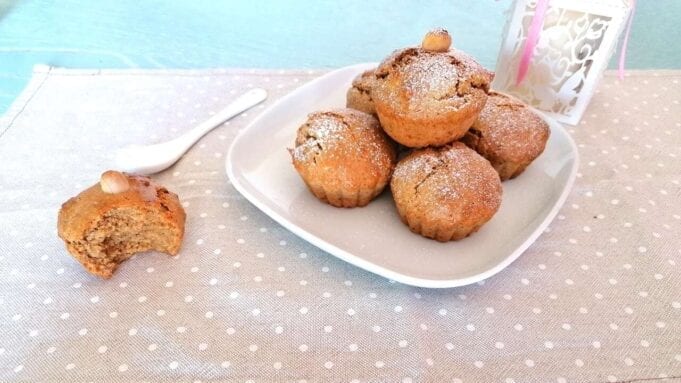 Muffin alle mandorle vegani e integrali