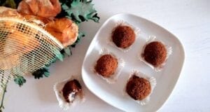 Tartufi ricotta, cocco e cioccolato: pronti in un attimo Tartufi ricotta, cocco e cioccolato
