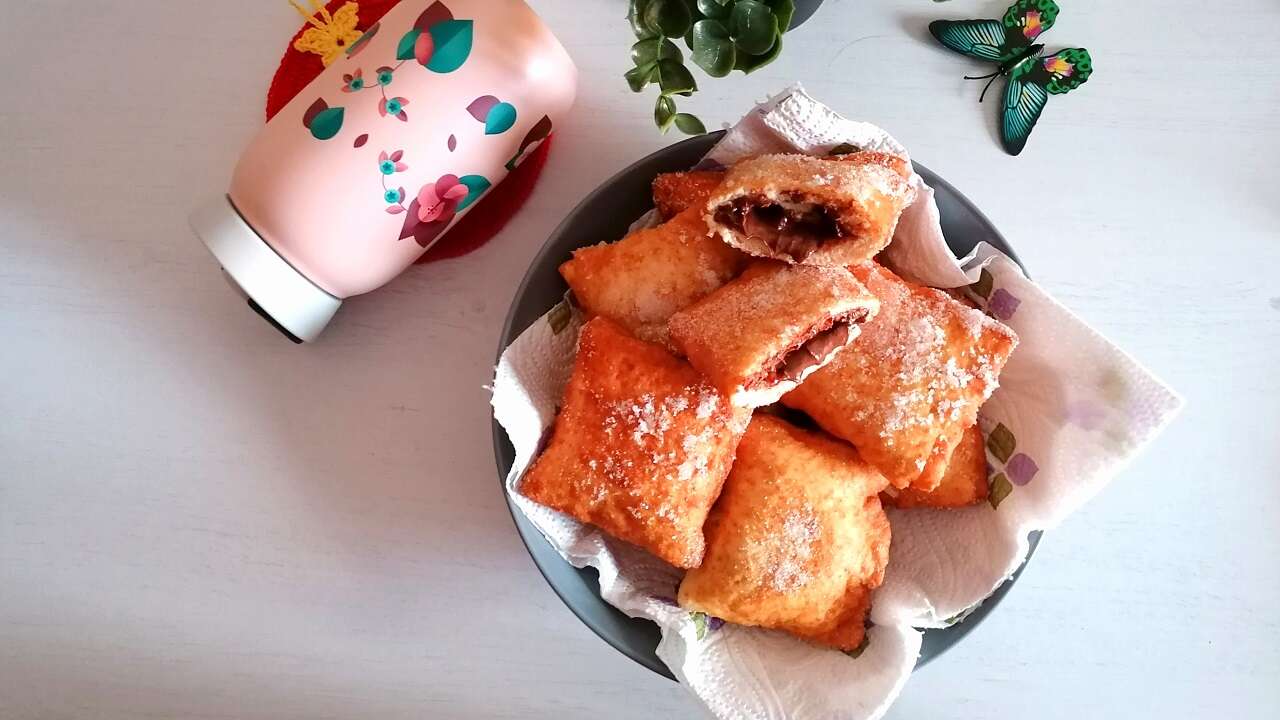 Frittelle allo yogurt e nutella 5