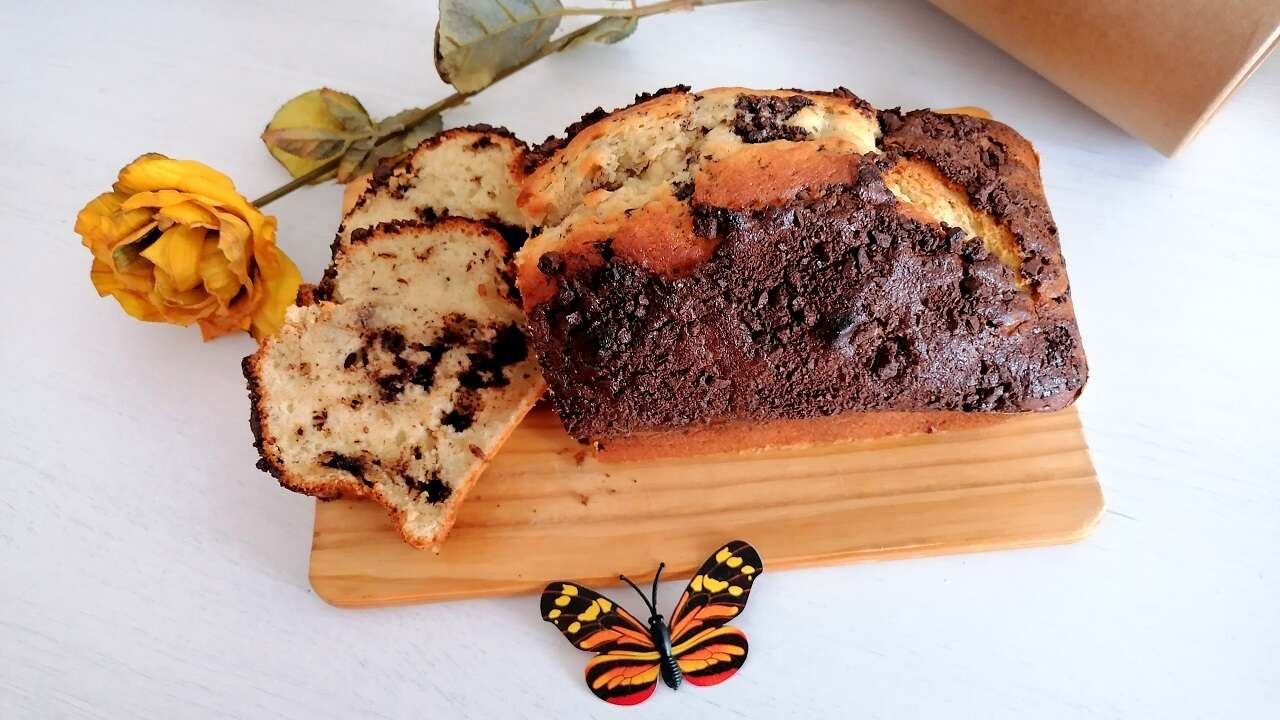 Plumcake allo yogurt variegato al cioccolato 5