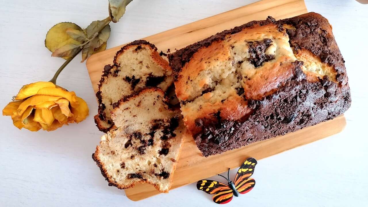 Plumcake allo yogurt variegato al cioccolato 6