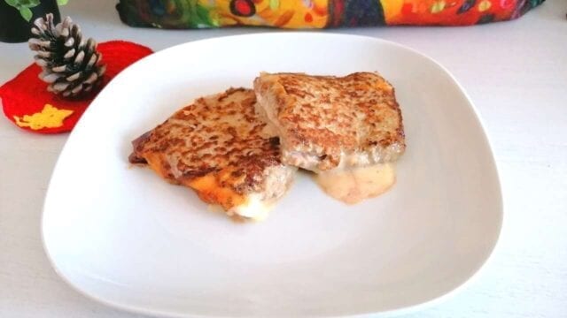 Toast di carne prosciutto e formaggio