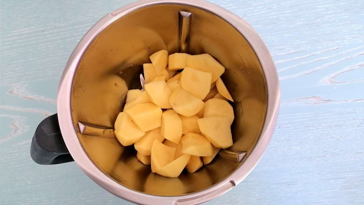 Come grattugiare le patate con Bimby 1