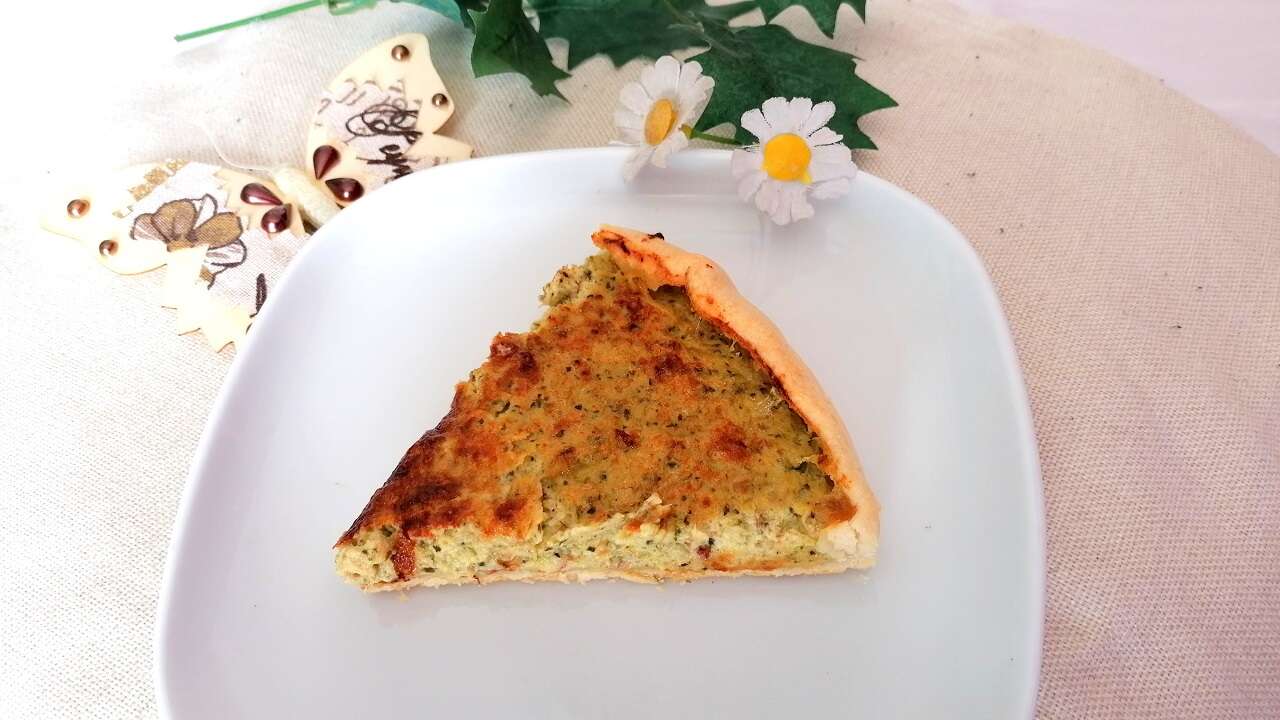 Torta salata con crema di zucchine 4