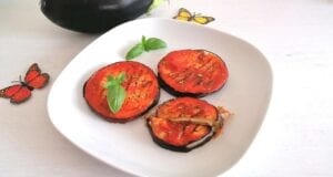 Melanzane al forno con pomodoro e formaggio Melanzane al forno