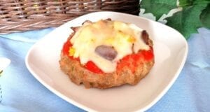 Pizzette di macinato al forno, facili e gustose Pizzette di macinato