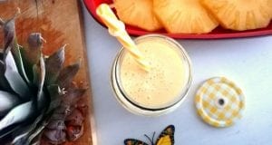 Smoothie light ananas e yogurt greco, anche Bimby Smoothie light ananas
