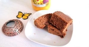 Quadrotti alla banana e yogurt, senza uova: anche Bimby Quadrotti alla banana e yogurt