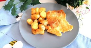 Sovracosce di pollo impanate con patate novelle Sovracosce di pollo impanate con patate novelle