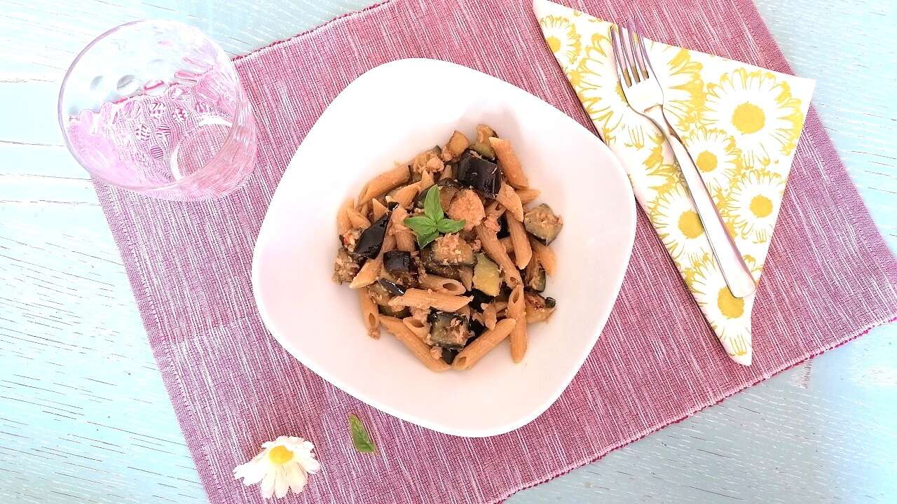 Pasta con melanzane e tonno 4