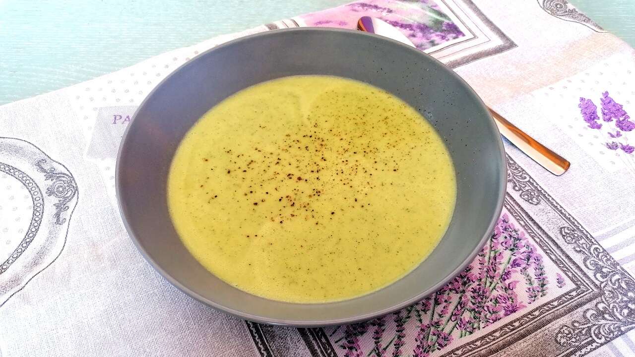 Crema vellutata di zucchine e philadelphia Bimby 4