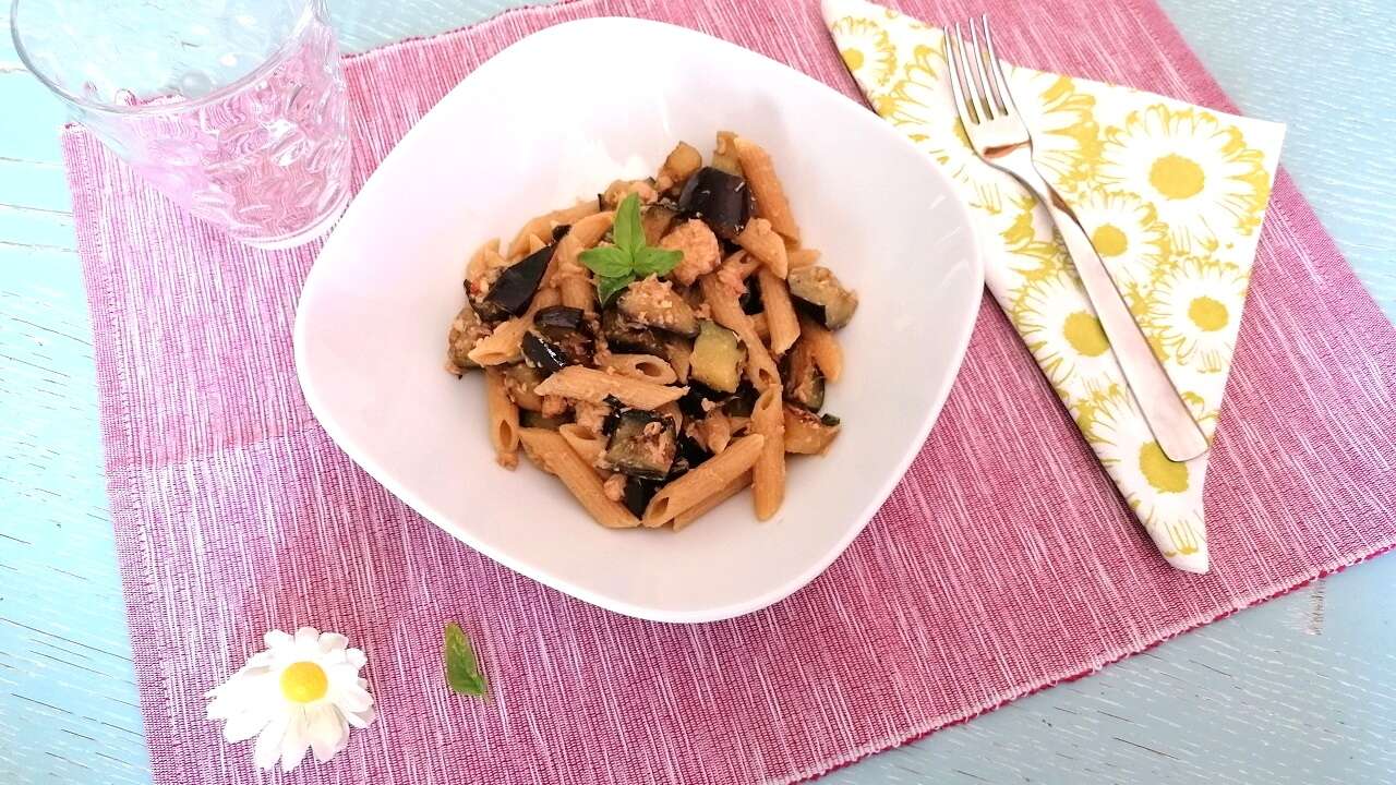 Pasta con melanzane e tonno 5