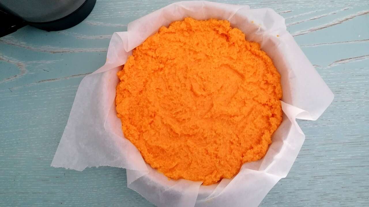 Torta di carote e cocco, senza glutine e lievito: anche Bimby 2