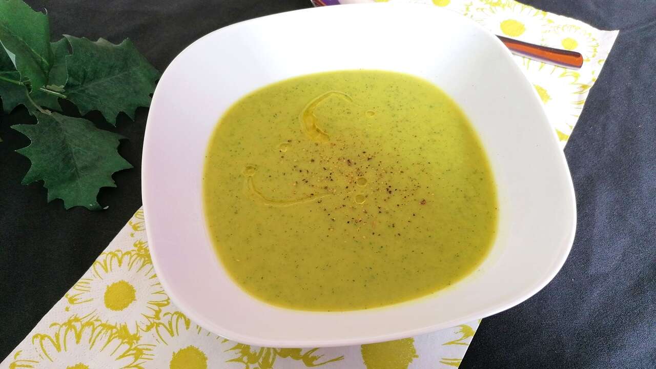 Crema vellutata di broccoli e zucchine Bimby: detox 4