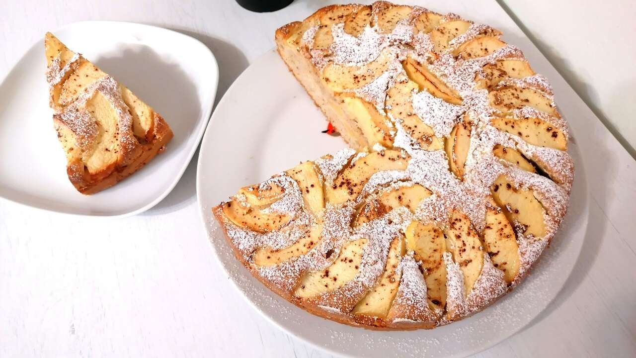 Torta di mele e yogurt, con e senza Bimby 5