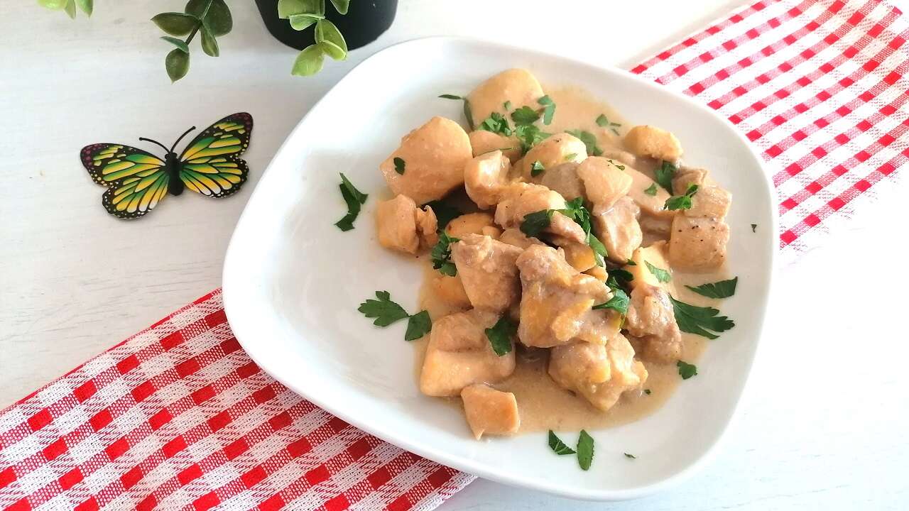 Bocconcini di pollo in crema di funghi light 5