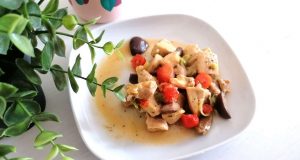 Dadini di pollo mediterraneo, con olive e pomodorini Dadini di pollo con olive e pomodorini