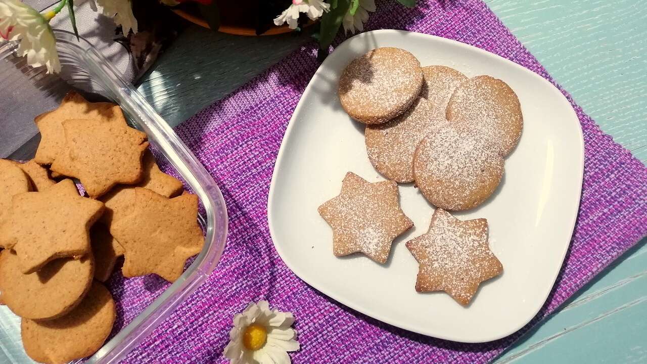 Biscotti Pan di Zenzero Bimby, speziati e profumati 3