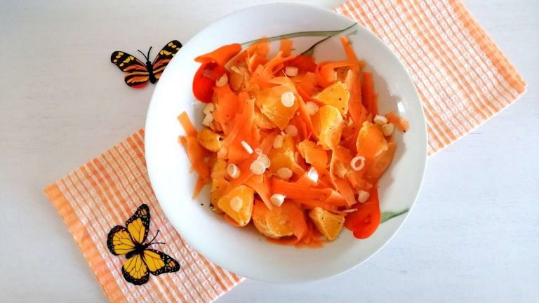 Insalata di carote e arance, con possibili varianti