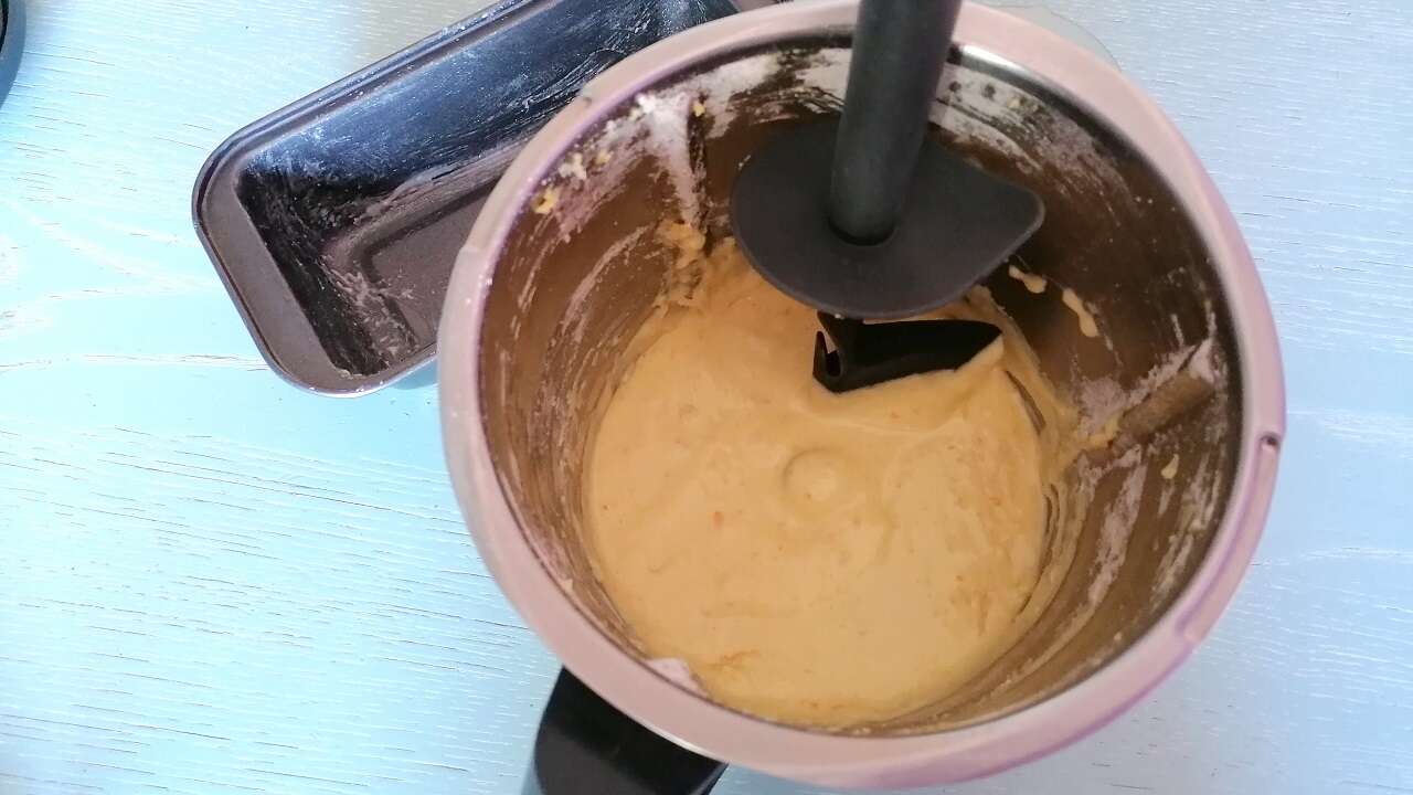 Plumcake Pan d’arancio Bimby con gocce di cioccolato 2