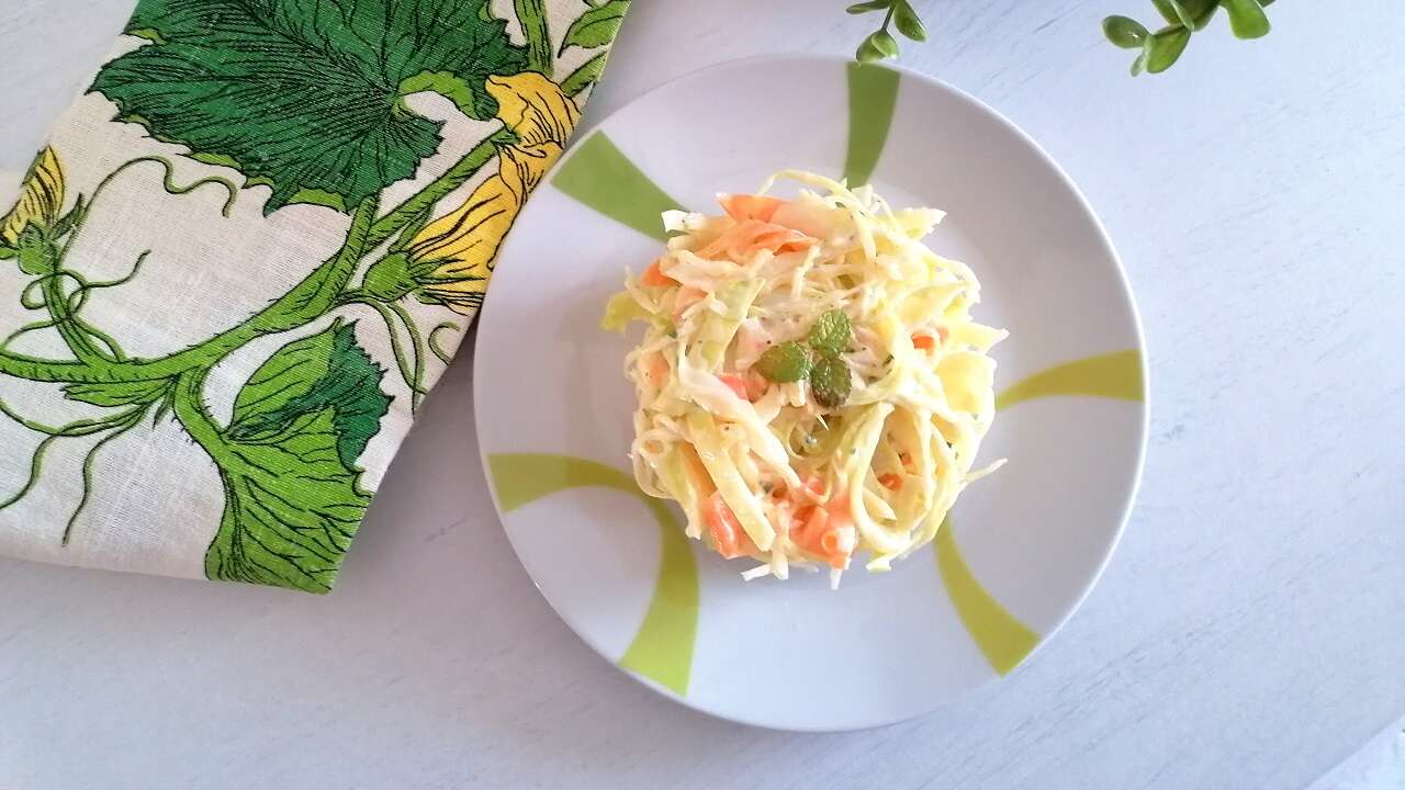 Insalata di cavolo e carote light (Coleslaw) 3