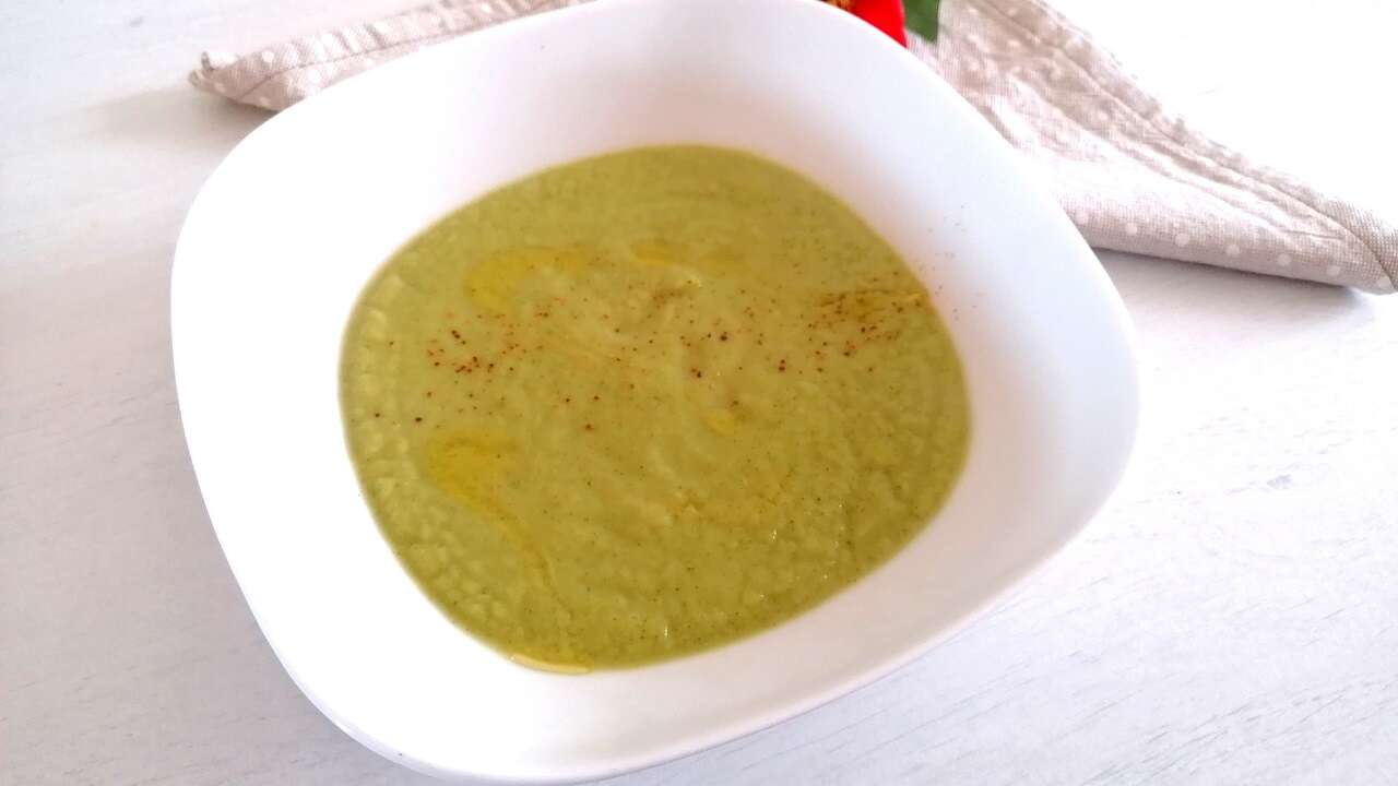 Crema detox di broccoli e cipolla, con e senza Bimby 4