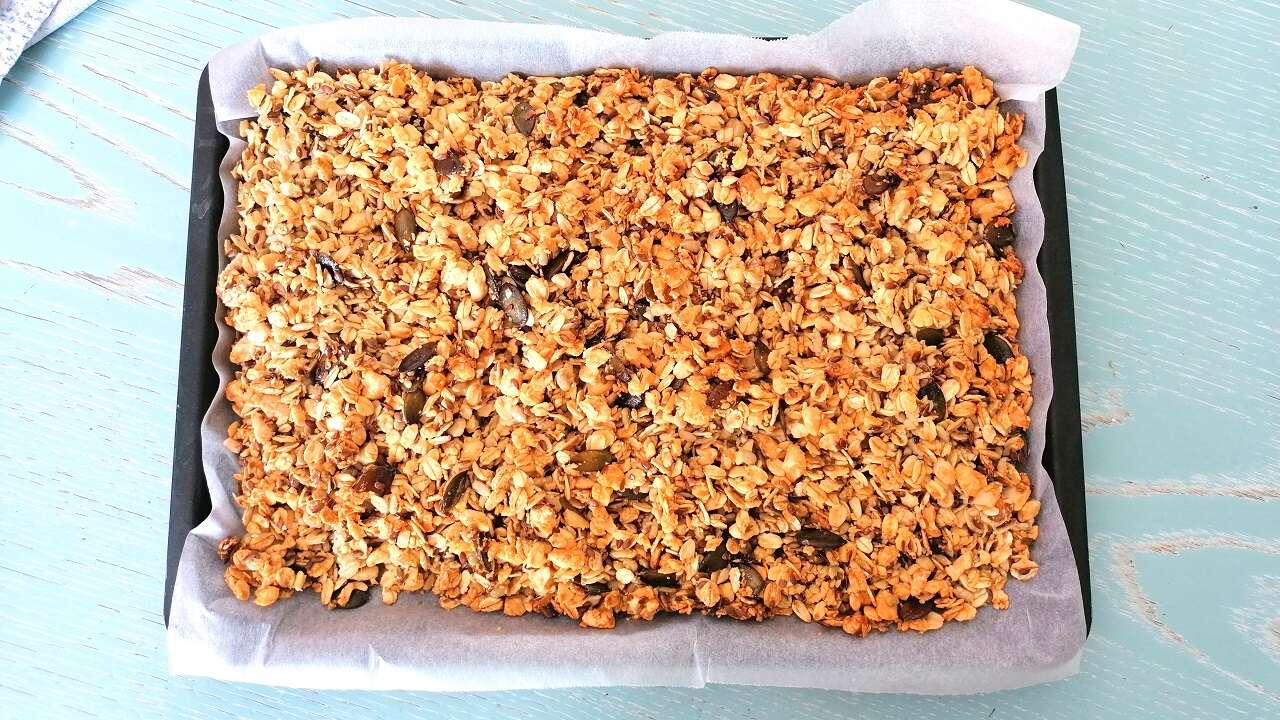 Granola alle mandorle fatta in casa: ricetta proteica 3