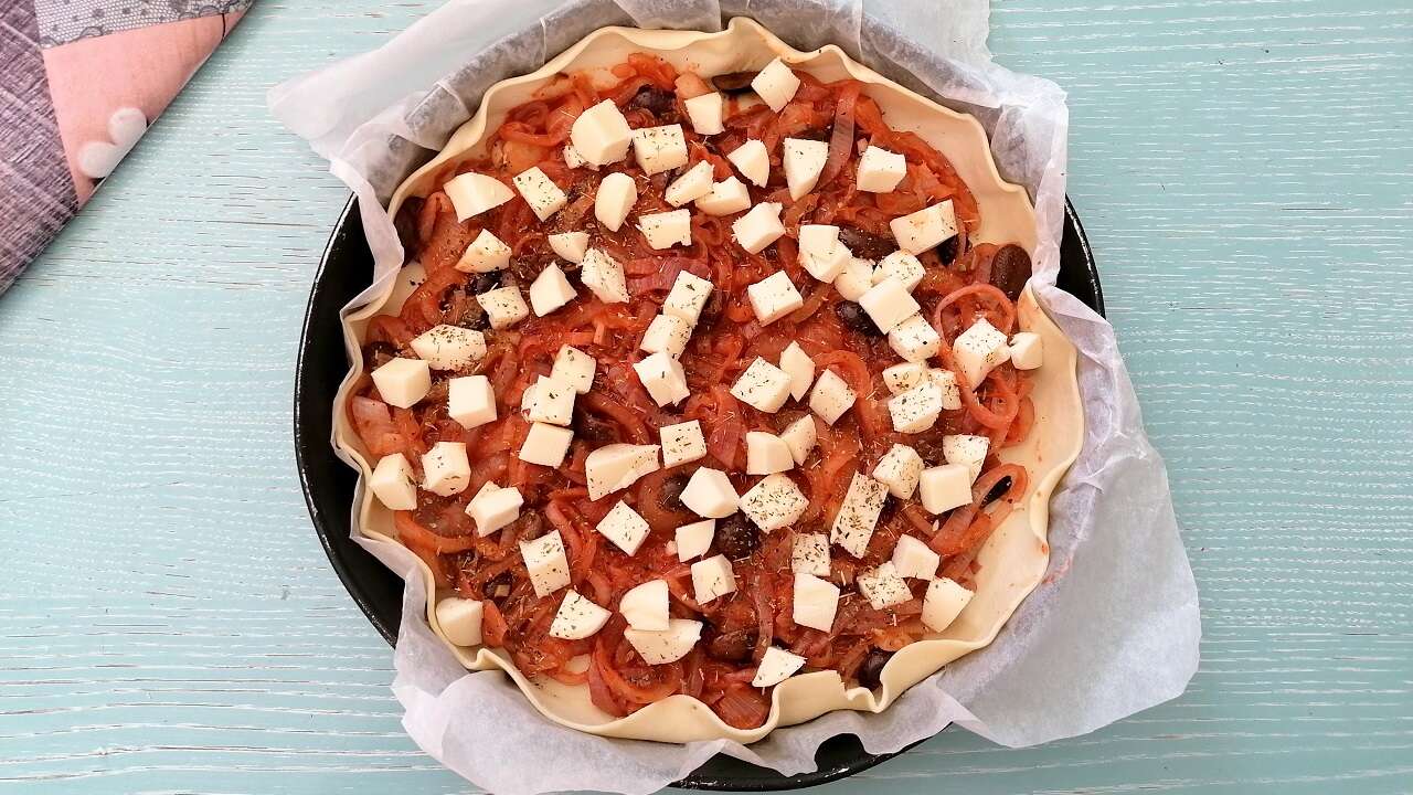 Torta salata cipollina, con pasta brisée 3