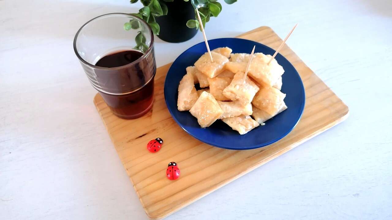 Bucce di parmigiano? Ricicliamole e facciamo l’aperitivo! 3