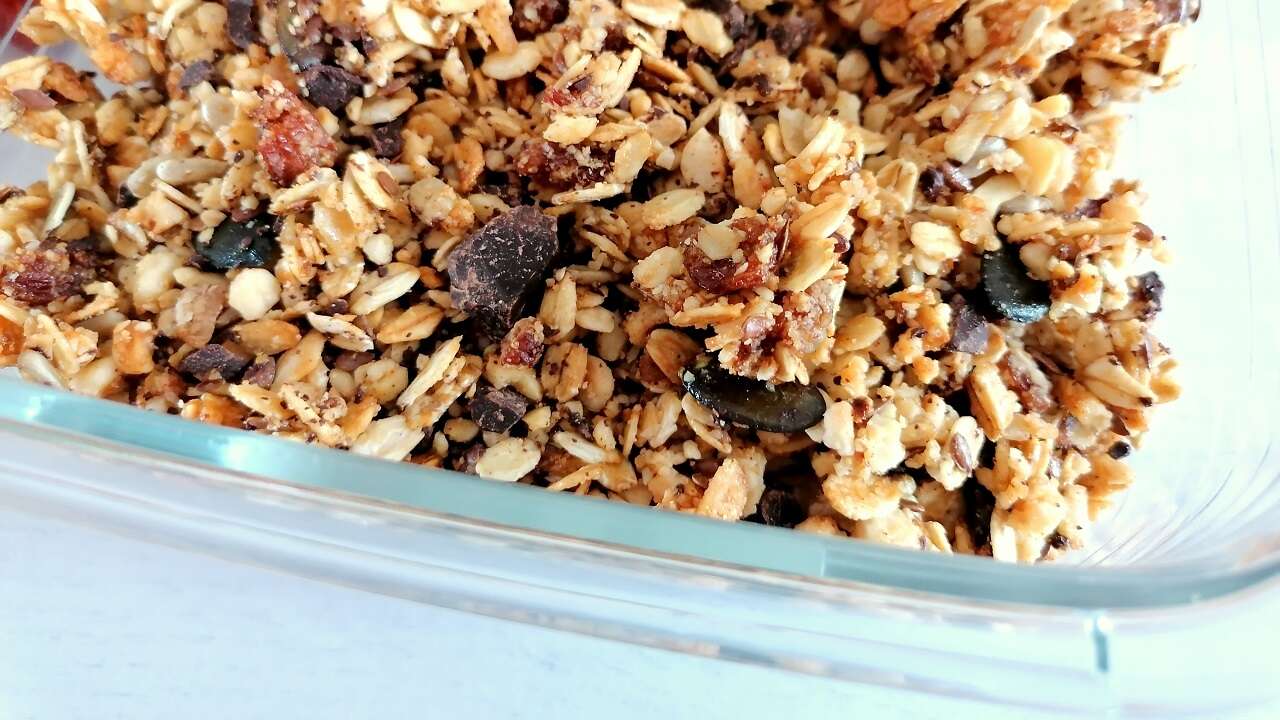 Granola alle nocciole fatta in casa 5